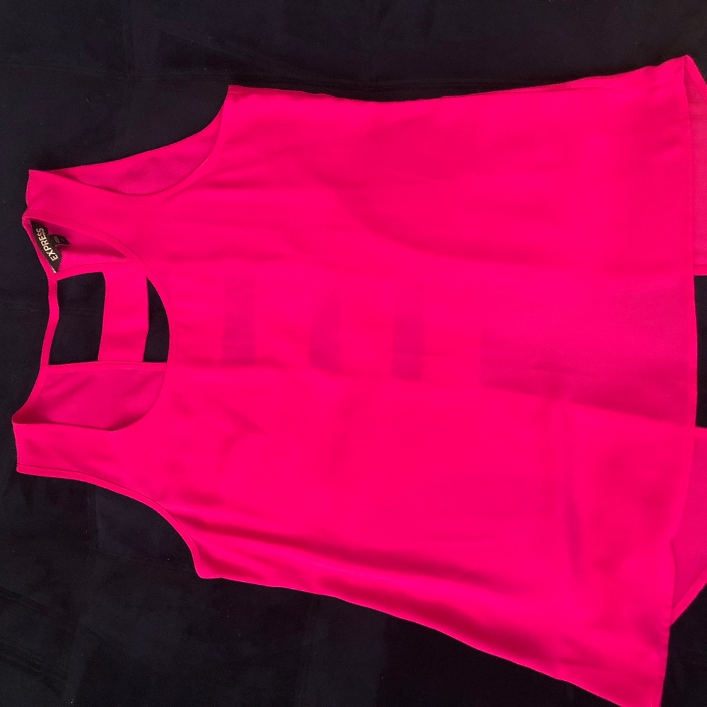 Express pink sleeveless top in Small